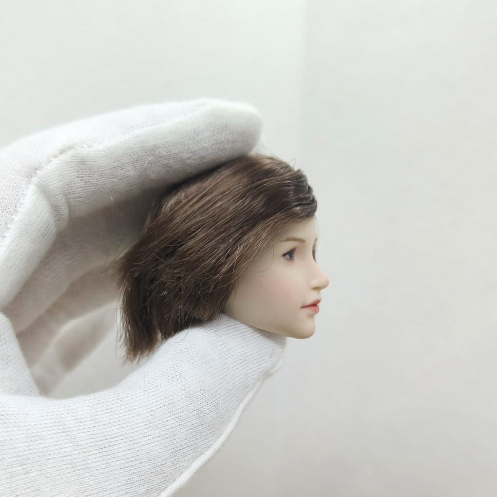 Harriett, 1:6 naisten pää
