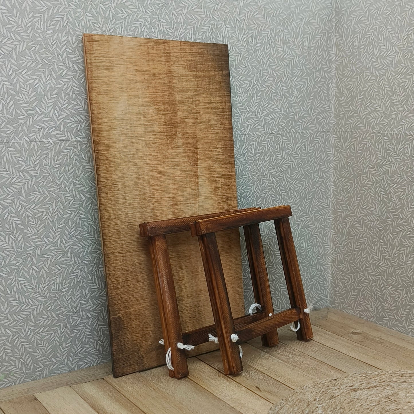 Pukkijalkapöytä, 1:12, KIT