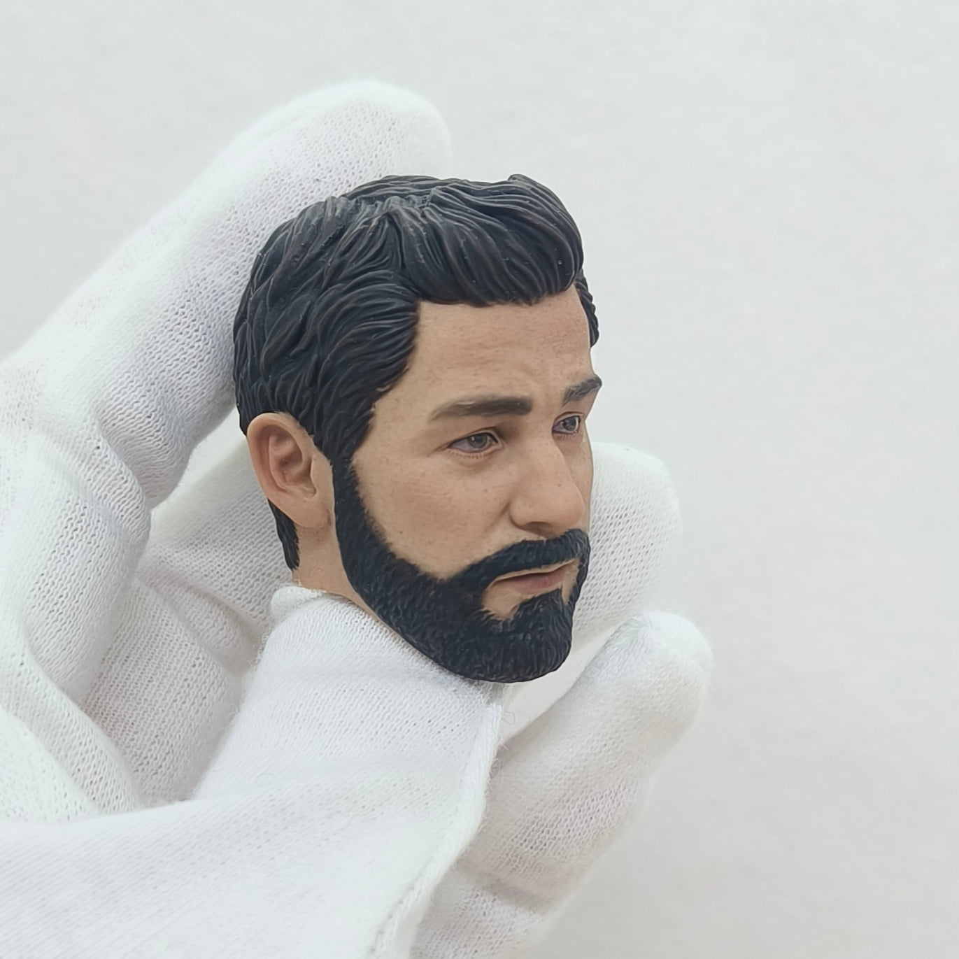 Pete, 1:6 miesten pää