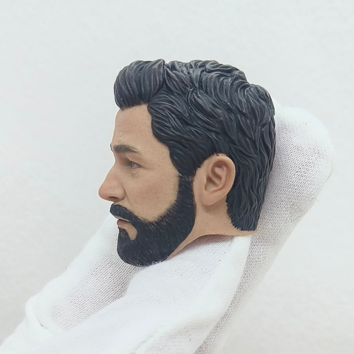 Pete, 1:6 miesten pää