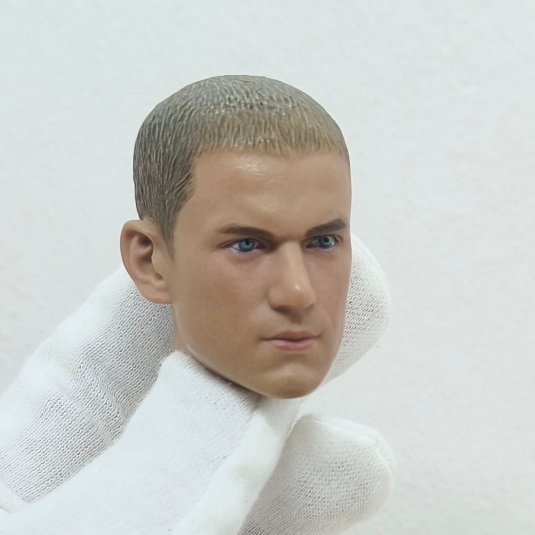 Miller, 1:6 miesten pää