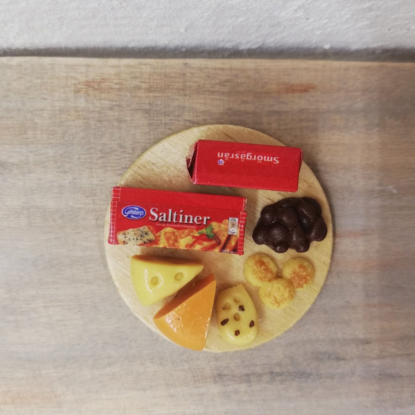 Juustoja ja keksejä, 1:12