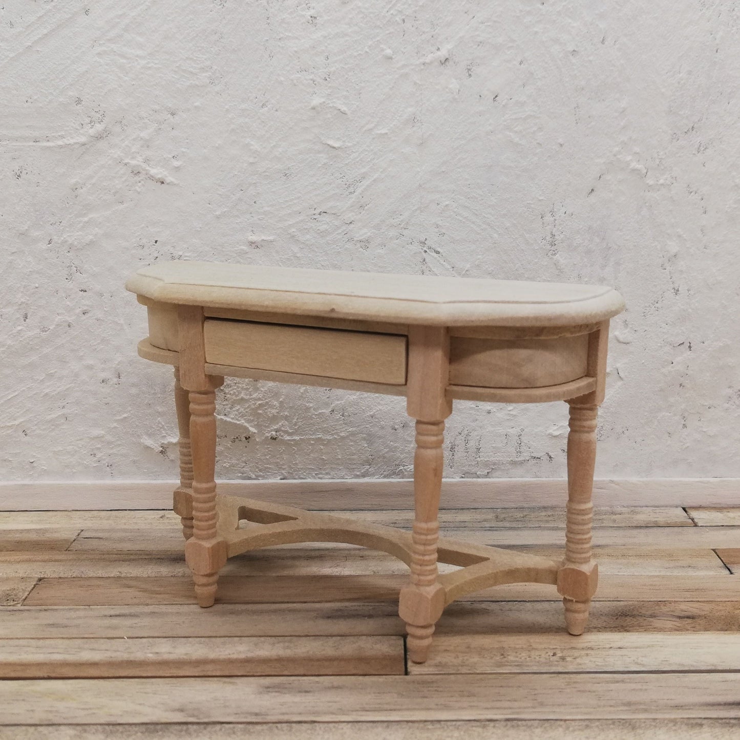 Sivupöytä, 1:12