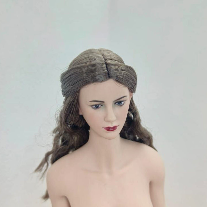 Patricia, 1:6 naisten pää
