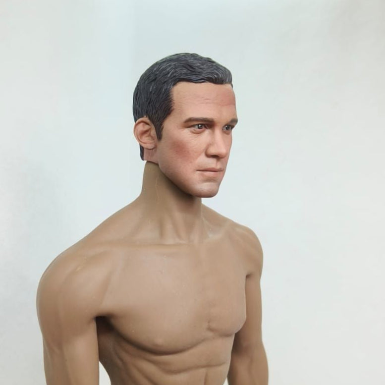 Andy, 1:6 miesten pää