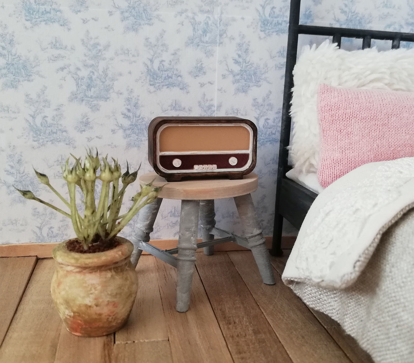 Vintage radio