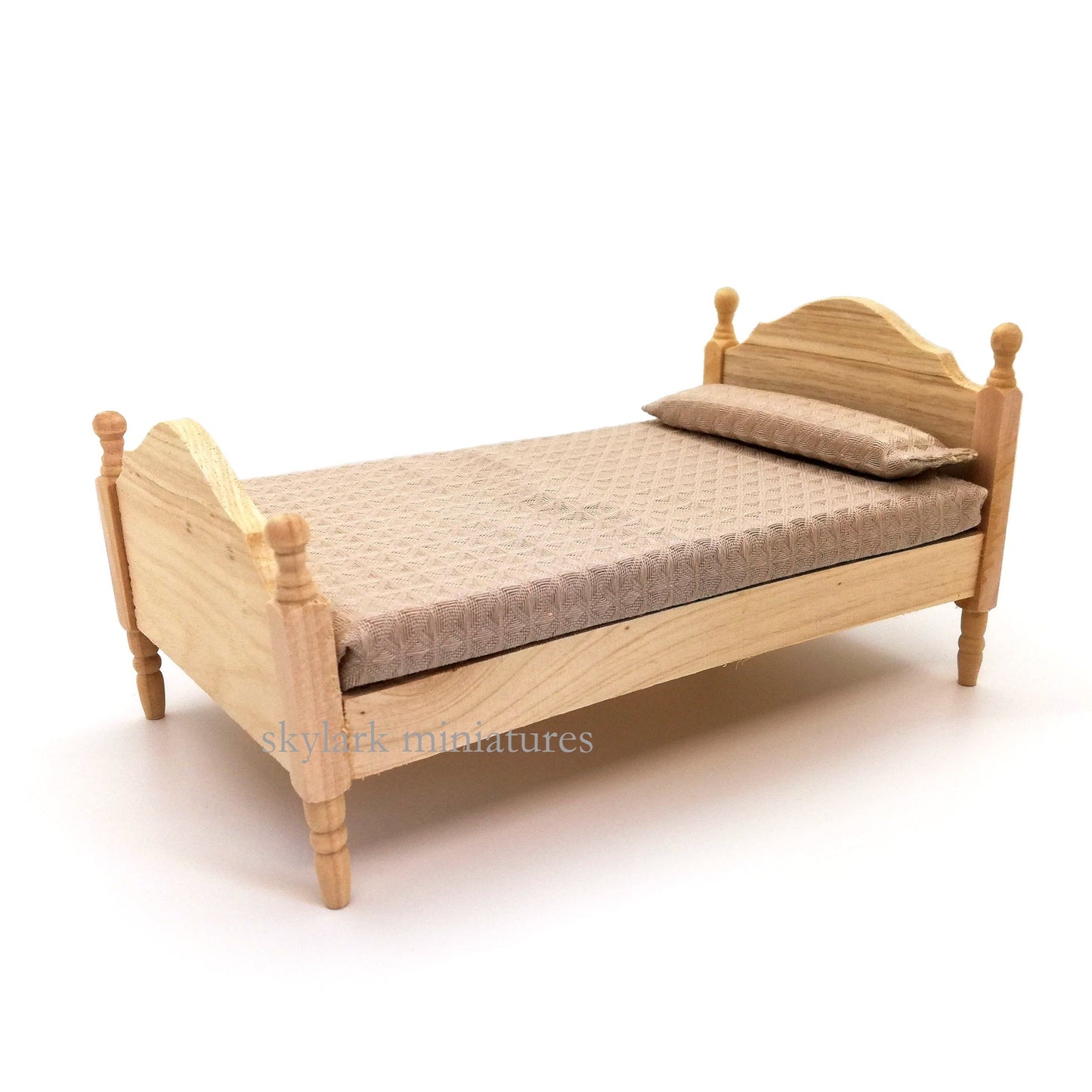 Puinen parisänky, 1:12