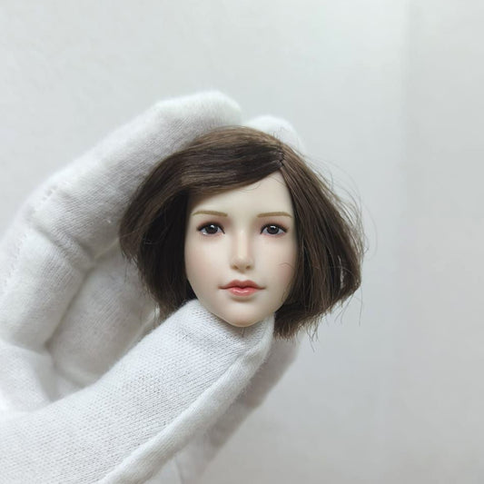 Harriett, 1:6 naisten pää