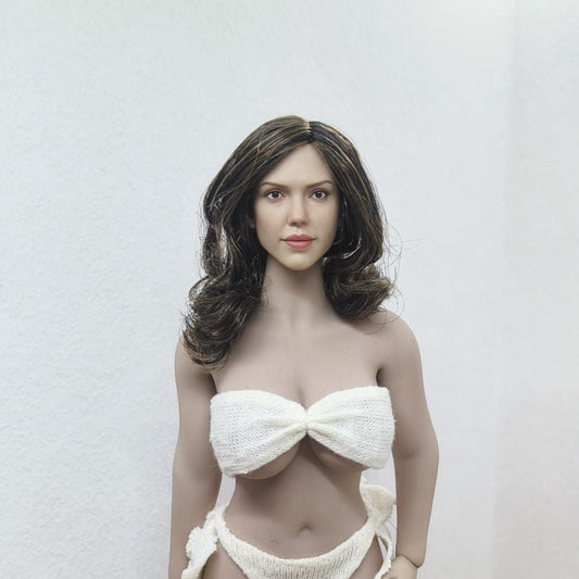 Scarlett, 1:6 naisten pää