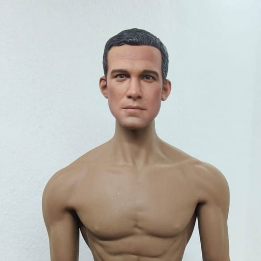 Andy, 1:6 miesten pää