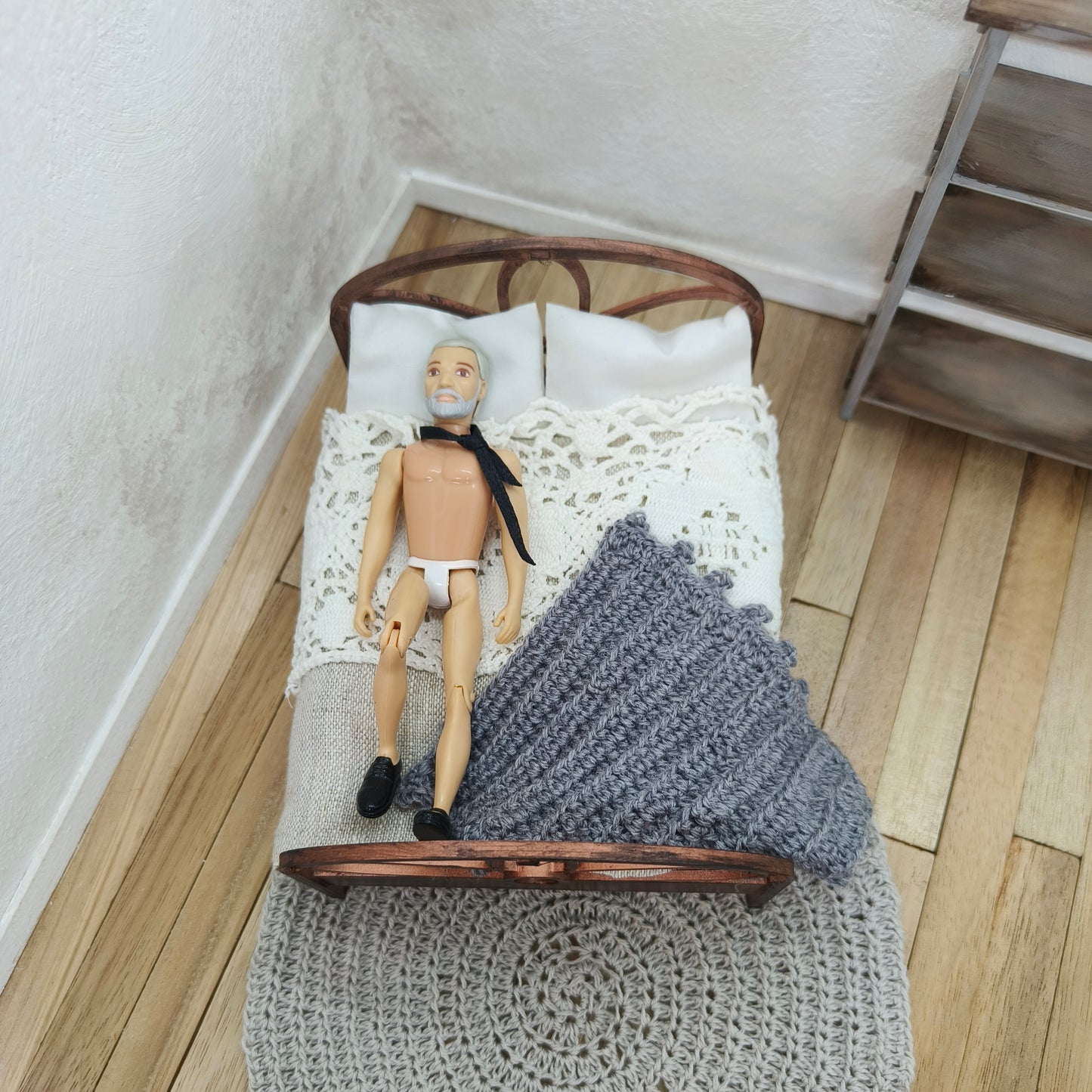 Lily - sänky kahdelle, 1:16 KIT