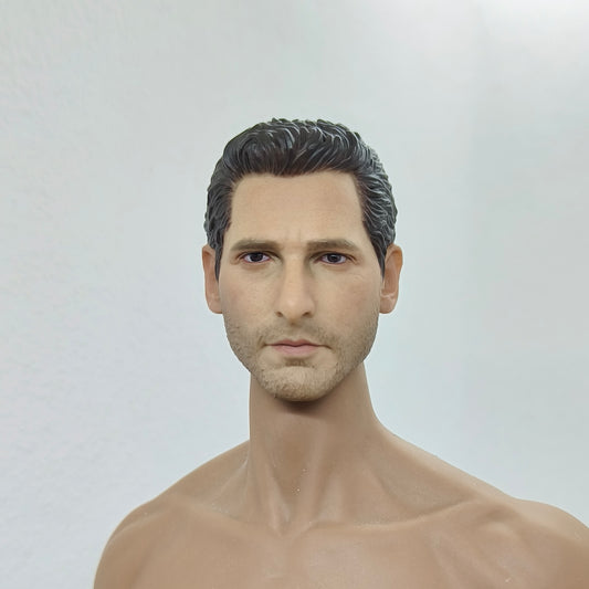 Etienne, 1:6 miesten pää