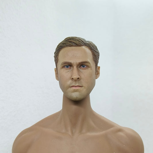 Ryan, 1:6 miesten pää