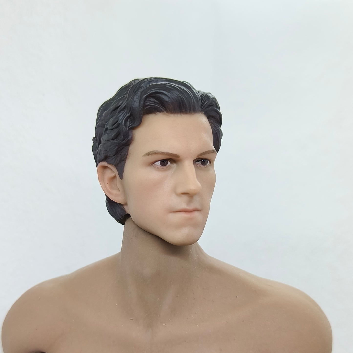 Colin, 1:6 miesten pää
