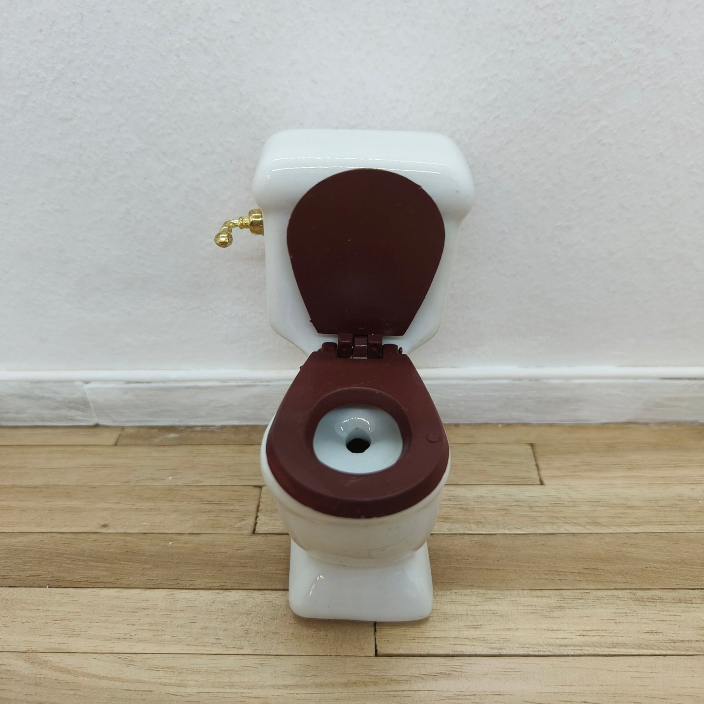 WC -istuin valkoinen posliini, 1:12