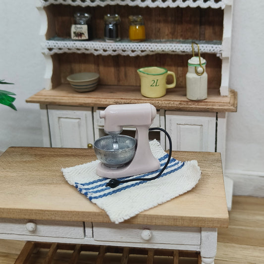 Yleiskone, 1:12 roosa